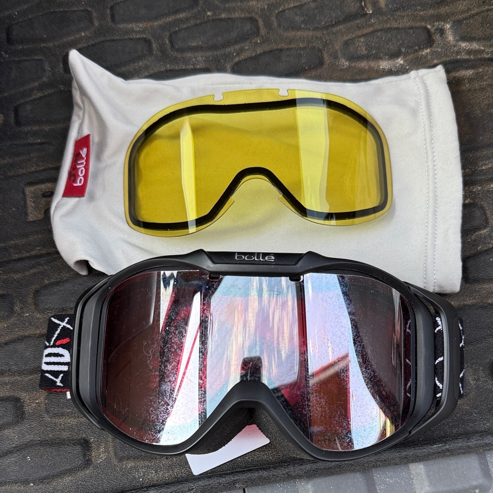 Bolle Black Goggles with Reflective and Yellow Lenses